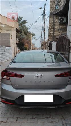 هیوندای ئەلەنترا
